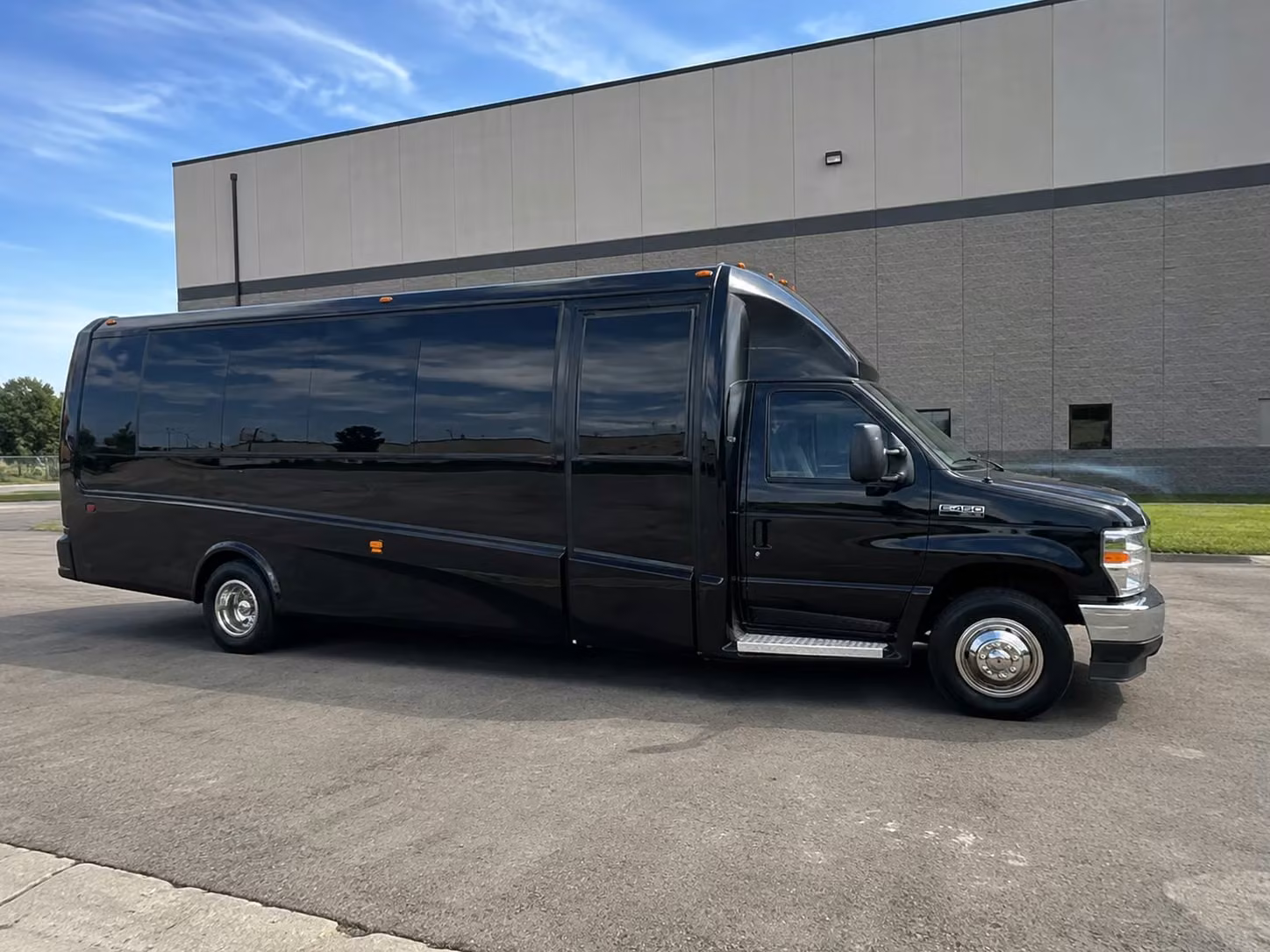 18 passenger minibus