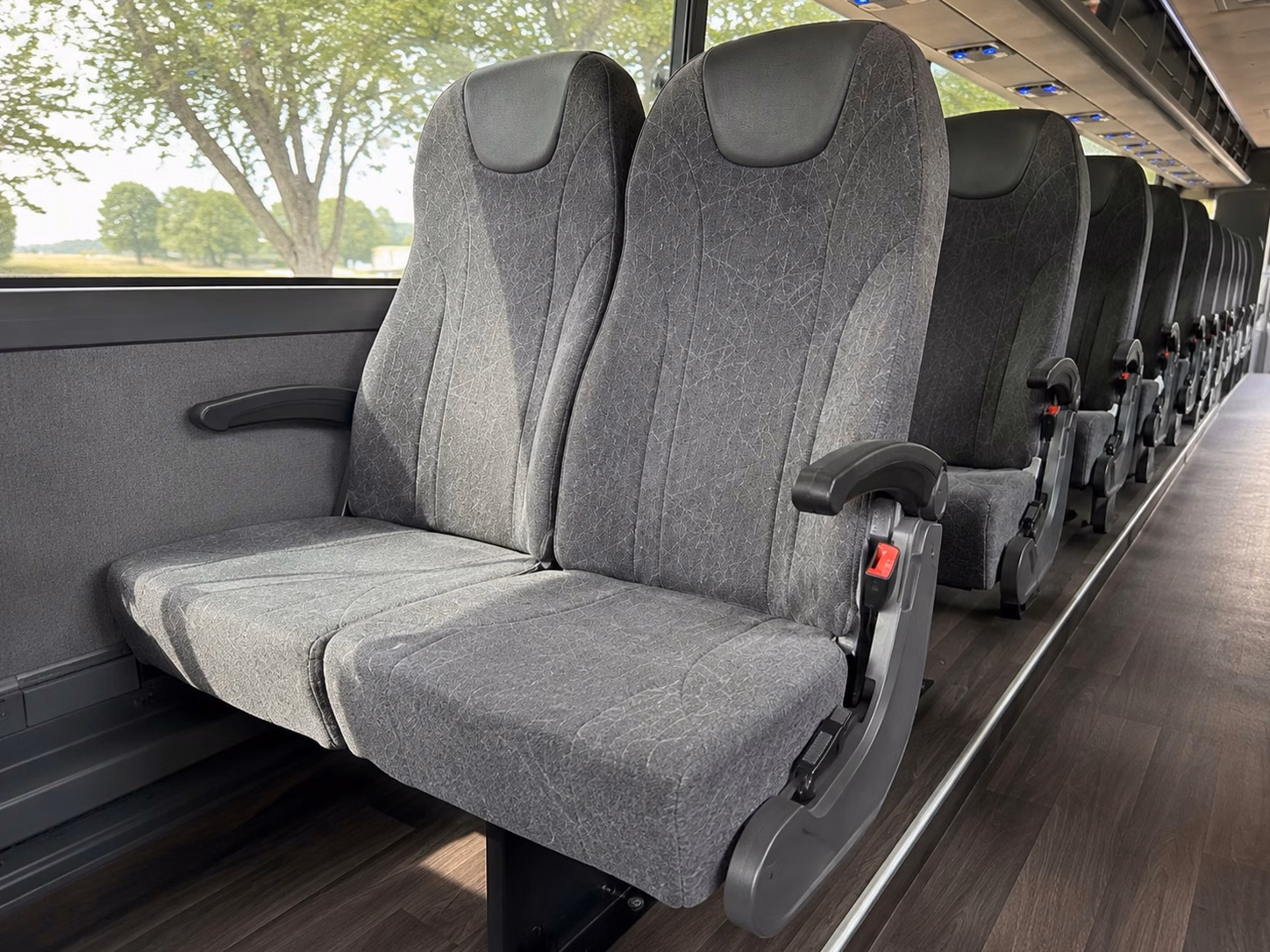 how where and when you re traveling affects petaluma charter bus rates